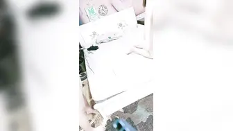 【激情乱伦-上篇】激情小伙PK精神小妹，尖叫隆隆声的房间吊炸天！高潮不断，连续打庄爆艹小骚逼！！