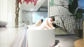 【爱情故事】风情万种32岁少妇【第一炮】口交69完都口渴了，露脸，还挺漂亮，粉嫩鲍鱼抽插画面刺激