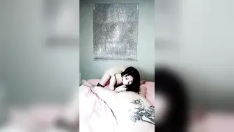 你的黑丝女友被纹身小哥草了【park3】全程露脸干颜值情趣诱惑，口交大鸡巴好骚啊，各种爆草抽插浪叫不断活好不粘人