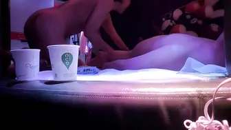 【会所探险师】极品小少妇，超近距离特写69，鲍鱼水汪汪清晰可见，美乳翘臀身姿曼妙好尤物