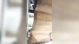 【健身教练浴室偷拍未遂-上篇】真的很深，躲起来自慰，一等一的极品身材，坚挺美乳，特写骚穴，收益登顶佳作