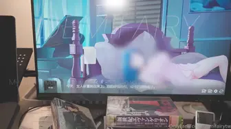 DTW022 我玩H游戏时妹妹偷偷溜进来
