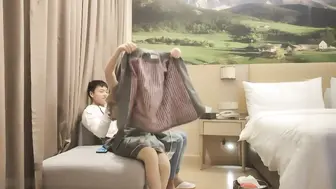 初恋女神来袭，温柔苗条娇嫩00后
