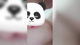 有了男朋友的亲妹妹不愿意再被我操，等她洗澡的时候破门而入按在马桶上狠操嫩逼，一直哭喊着不要搞我