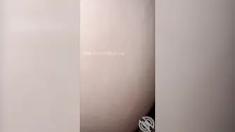 大肉妈在电话声中的极致献祭 儿子对熟母骚穴的暴力开垦