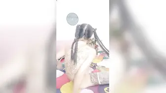 【父女】哈尔冰漂亮精神妹和干爹乱伦竟然还被打