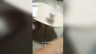 老骚妇处心积虑勾引19岁儿子操逼，对白精彩