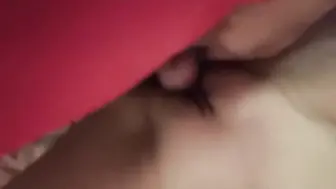 近亲相奸 妹妹想买新衣服了